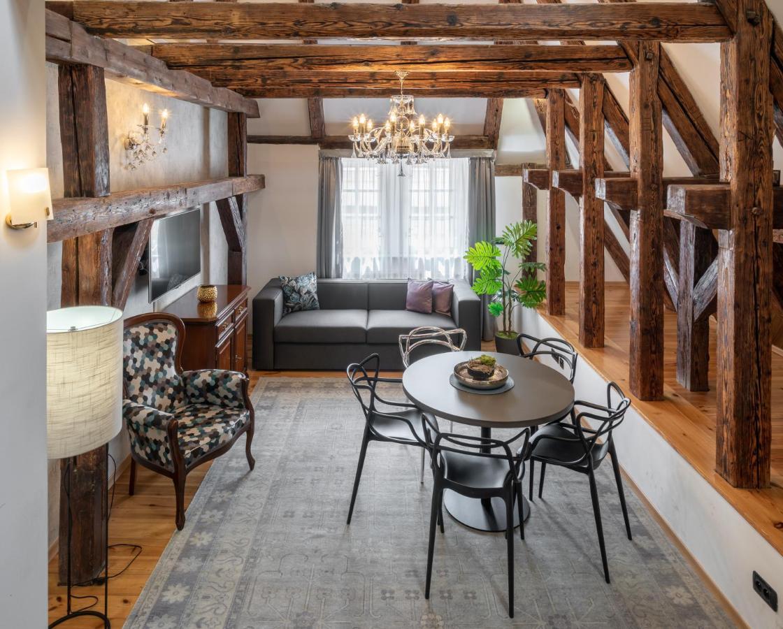 Chateau 9 By Adrez * Praha
